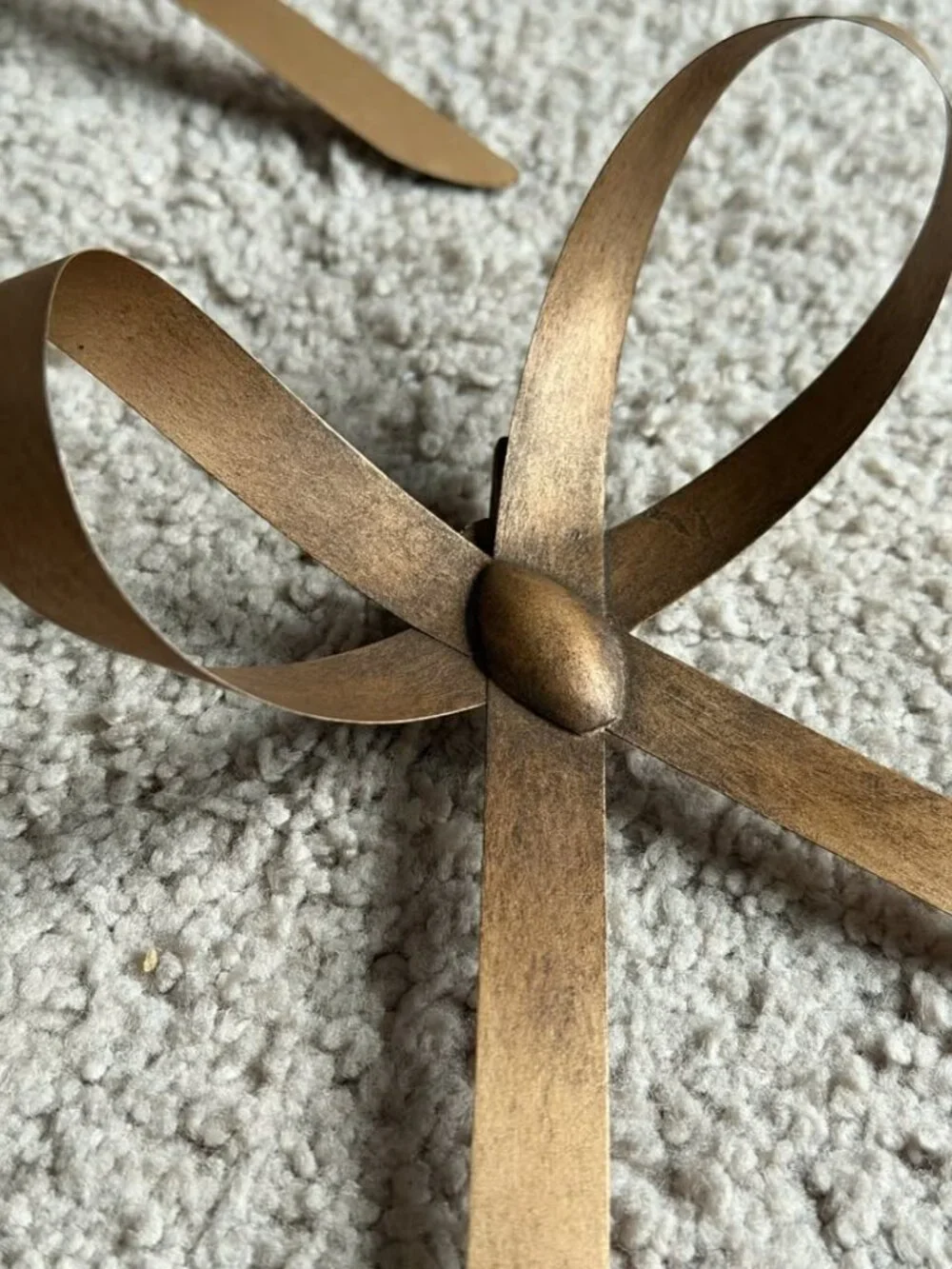 McGee & Co - 5 Brass Bow Clip Ornaments